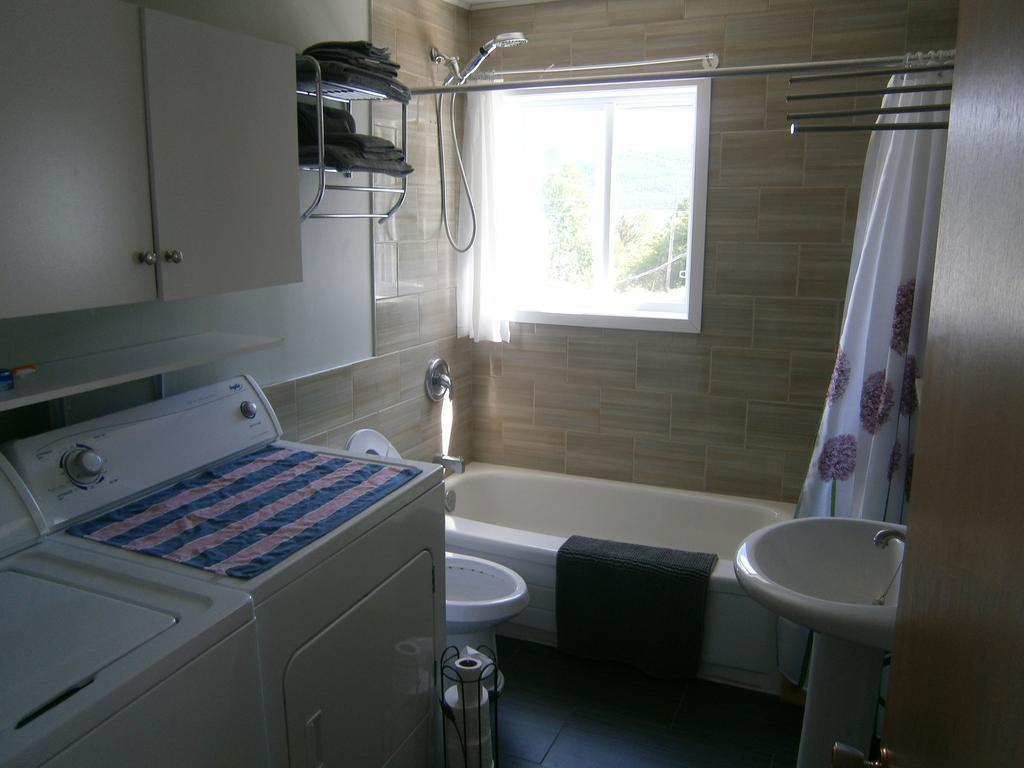 Apartement Mirador Du Fjord LʼAnse-Saint-Jean Eksteriør bilde